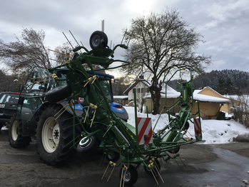 KRONE  KW7.92/8 Kreiselheuer - F.Keller Technik AG – Bau-. Land– und Kommunalmaschinen