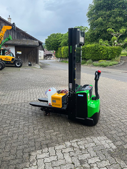 F. Keller Technik AG, 8489 Schalchen - Bau,- Land- und Kommunalmaschinen